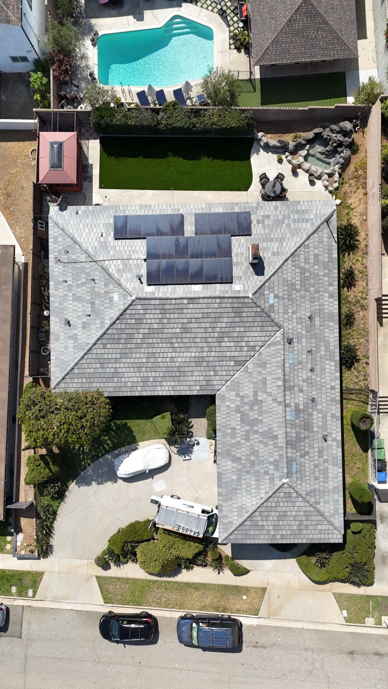 new roof installation in Windsor Hills, CA