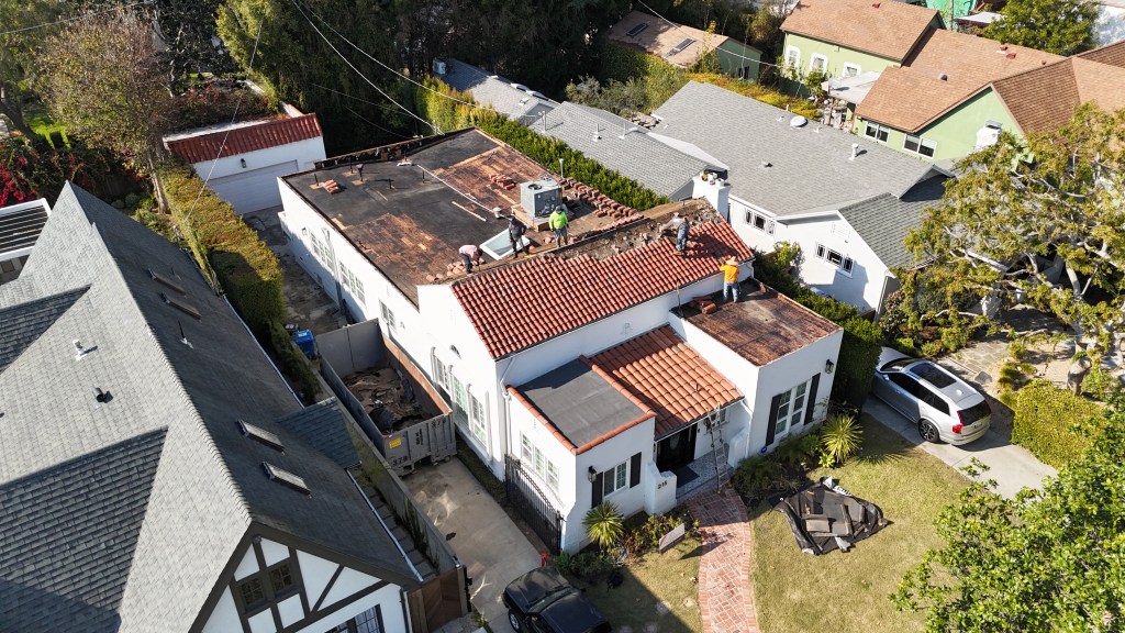 Roofing Team for Tile Roofs Company