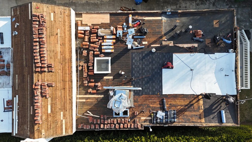 Best Roofing Solutions for Flat Roof Repair